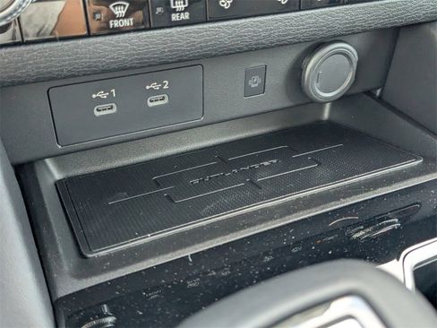 New 2025 Mitsubishi Outlander SE image 24