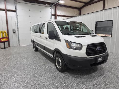 Used 2019 Ford Transit 350 XL RWD image 4
