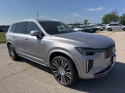 New 2026 Volvo XC90 B5 Core w/ Protection Package Premier