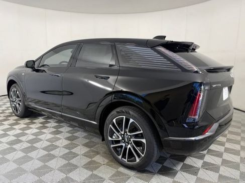 Used 2026 Cadillac Optiq Sport 1 RWD image 4