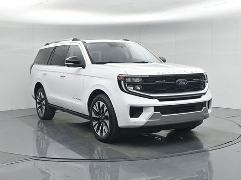 Certified 2025 Ford Expedition Platinum w/ Driver's Package AWD/4WD image 62