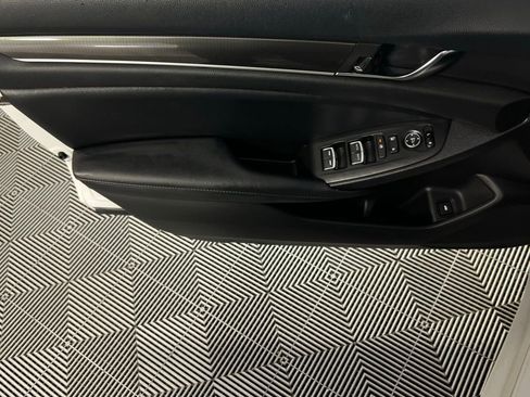Used 2022 Honda Accord Sport image 24