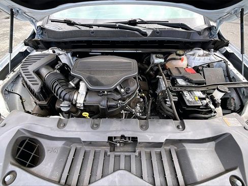 Used 2022 Chevrolet Blazer LT w/ Midnight/Sport Edition image 9