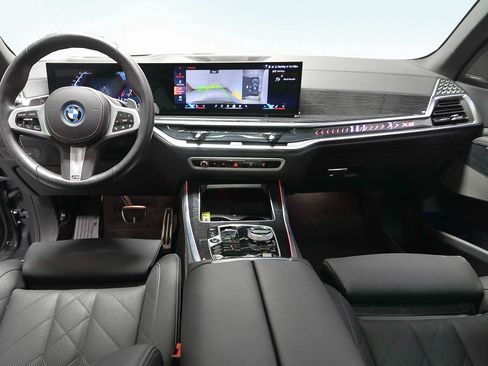 Used 2026 BMW X5 xDrive50e AWD/4WD image 13