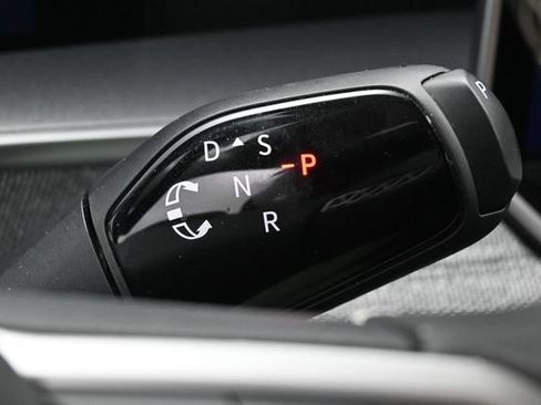 Used 2025 Volkswagen Tiguan S AWD/4WD image 18