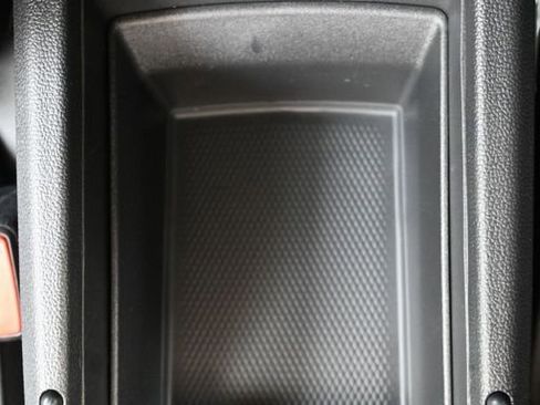 New 2026 Volkswagen Tiguan SE image 35