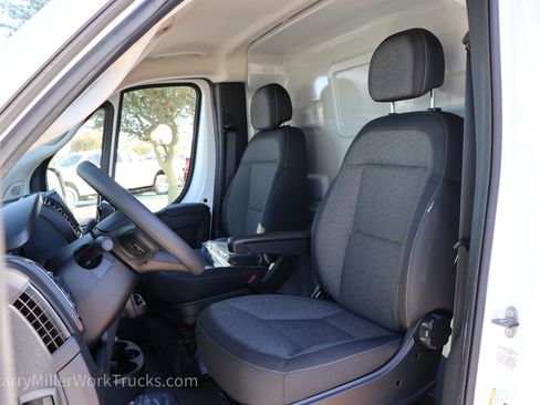 New 2025 RAM ProMaster 1500 w/ Convenience Group FWD image 14
