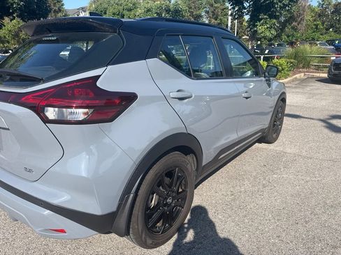 Used 2021 Nissan Kicks SR w/ SR Premium Package FWD image 4