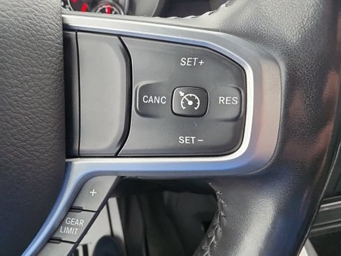 Used 2021 RAM 1500 Big Horn AWD/4WD image 12