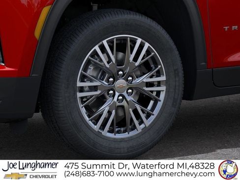 New 2026 Chevrolet Traverse LT w/ Driver Confidence Package image 9