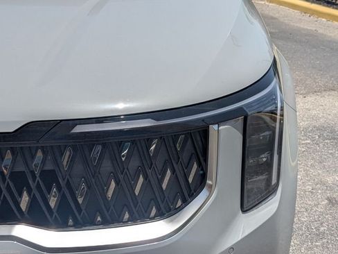 New 2026 Kia Carnival EX FWD image 10