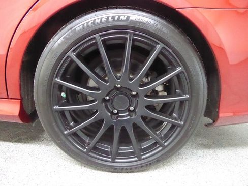 Used 2014 Mercedes-Benz E 350 4MATIC Sedan image 38