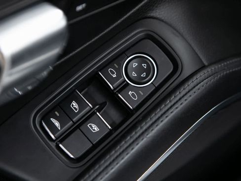 Certified 2018 Porsche 911 Carrera image 18