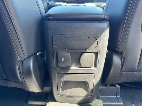 Used 2024 Ford Explorer XLT w/ Equipment Group 202A image 16