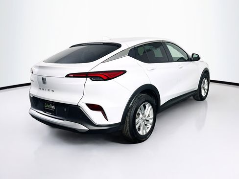 Used 2025 Buick Envista Preferred image 9