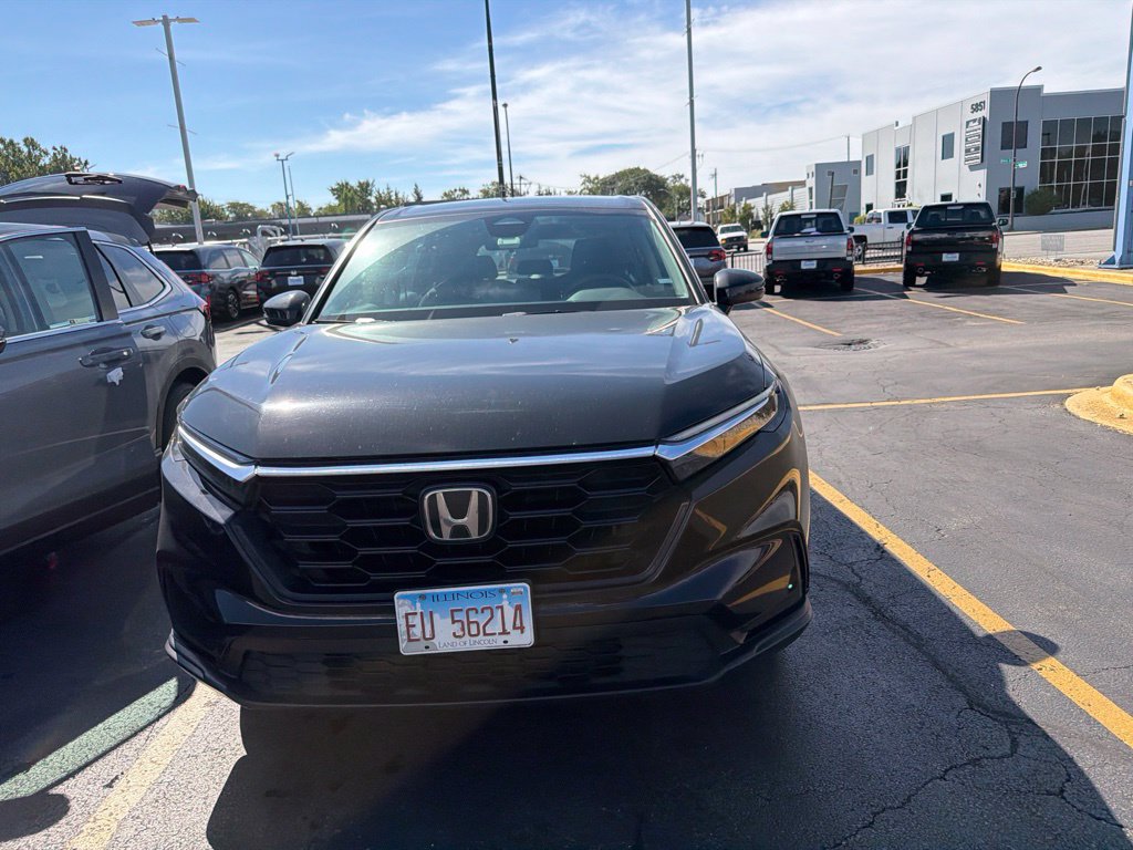 Used 2023 Honda CR-V LX image 3