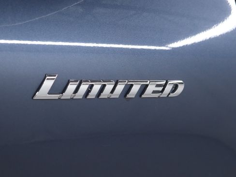 Used 2013 Toyota Highlander Limited image 61