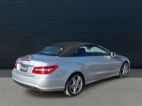 Used 2011 Mercedes-Benz E 550 Cabriolet image 5