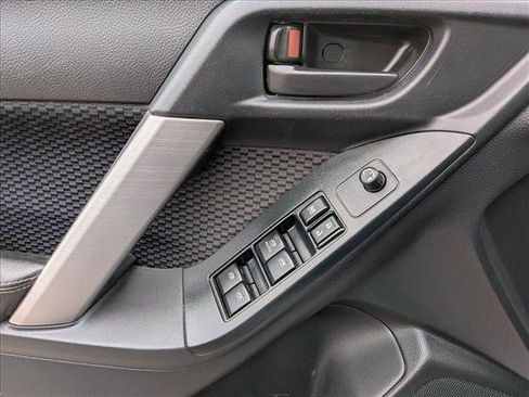 Used 2018 Subaru Forester 2.5i image 17