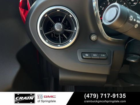 Used 2018 Chevrolet Camaro SS RWD image 12