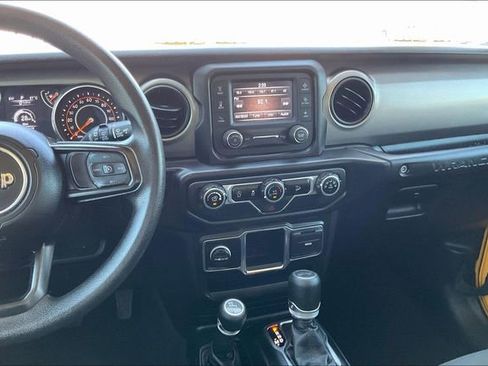Used 2021 Jeep Wrangler Unlimited Sport AWD/4WD image 5