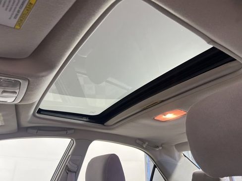 Used 2006 Toyota Camry LE image 26