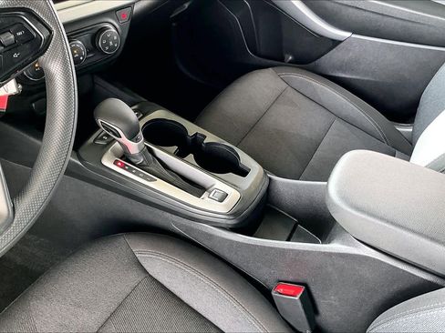 Used 2025 Chevrolet Trax LS FWD image 14