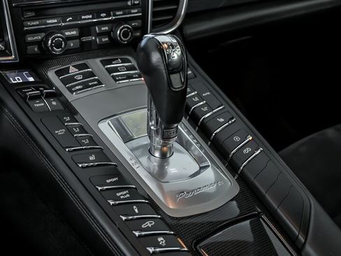 Used 2015 Porsche Panamera GTS AWD/4WD image 31