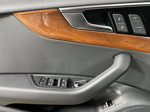 Used 2023 Audi A4 2.0T Premium w/ Convenience Package image 10