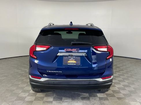 Certified 2022 GMC Terrain SLT w/ Infotainment Package II FWD image 21