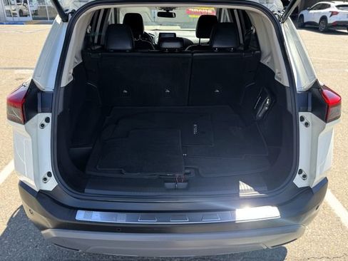Used 2021 Nissan Rogue SV w/ Premium Package AWD/4WD image 12