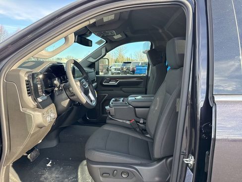 New 2026 GMC Sierra 2500 SLE w/ SLE Value Package; image 9