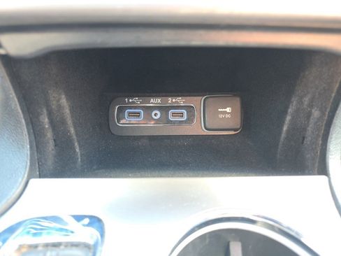 Used 2022 Jeep Grand Cherokee Limited image 26