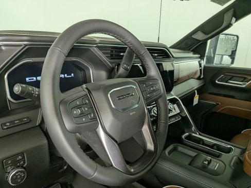 New 2026 GMC Sierra 2500 Denali Ultimate AWD/4WD image 19