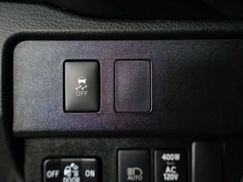 Used 2021 Toyota Tacoma TRD Sport w/ Technology Package AWD/4WD image 42