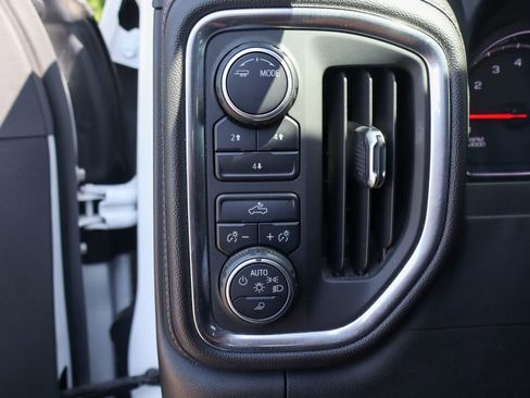 Used 2020 Chevrolet Silverado 2500 LT w/ Fleet Comfort Package AWD/4WD image 20