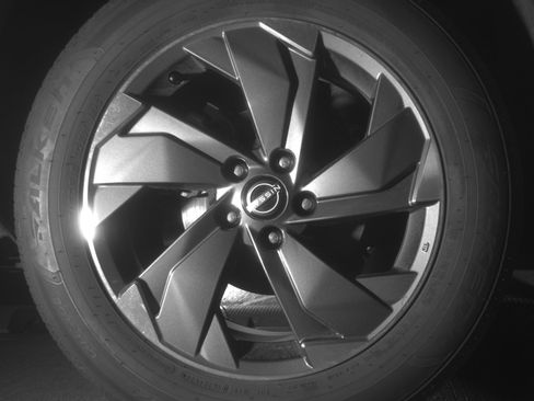 Used 2025 Nissan Rogue SV FWD image 15