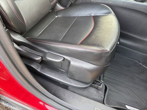 Certified 2024 Chevrolet Equinox RS w/ RS Leather Package image 23