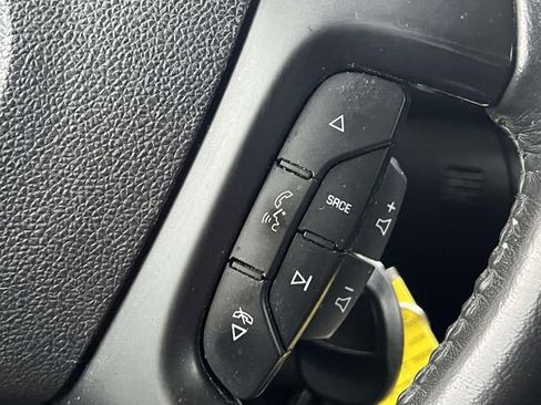 Used 2011 Buick Enclave CXL image 27