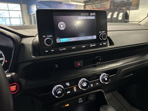 Used 2023 Honda CR-V LX image 11