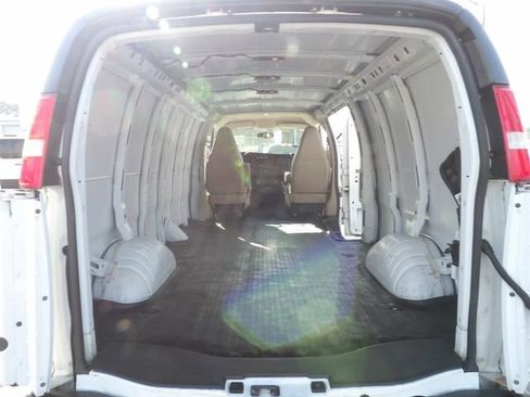 Used 2020 Chevrolet Express 2500 Extended w/ Driver Convenience Package image 31
