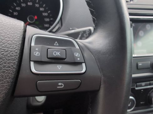 Used 2013 Volkswagen Golf TDI FWD image 20