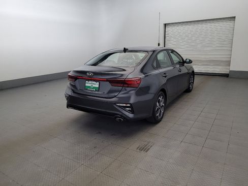 Used 2019 Kia Forte LXS FWD image 9