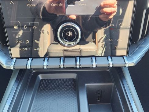 New 2026 GMC Acadia AT4 w/ Super Cruise Package image 32