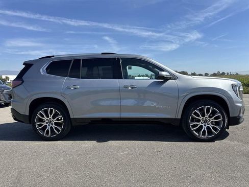 New 2026 GMC Acadia Denali Ultimate FWD image 3