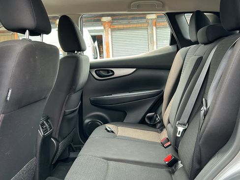 Used 2019 Nissan Rogue Sport S image 20