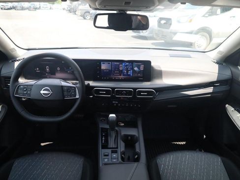 New 2026 Nissan Sentra SV w/ SV Convenience Package FWD image 7