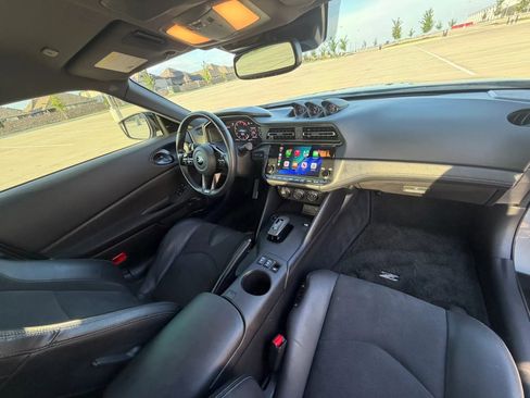 Used 2023 Nissan Z w/ Floor Mat Package (L93) RWD image 25