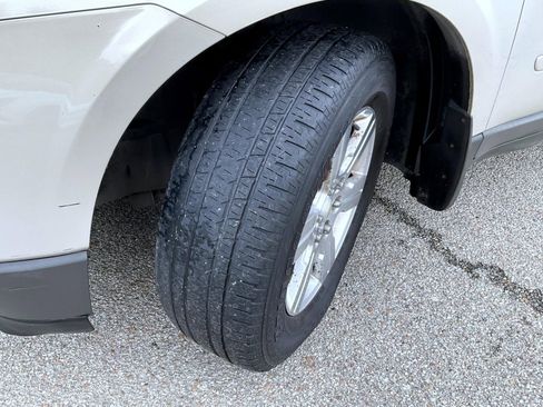 Used 2011 Chevrolet Traverse LT w/ Personal Connectivity Package image 23