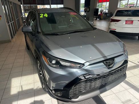 Certified 2024 Toyota Corolla Cross AWD Hybrid image 9